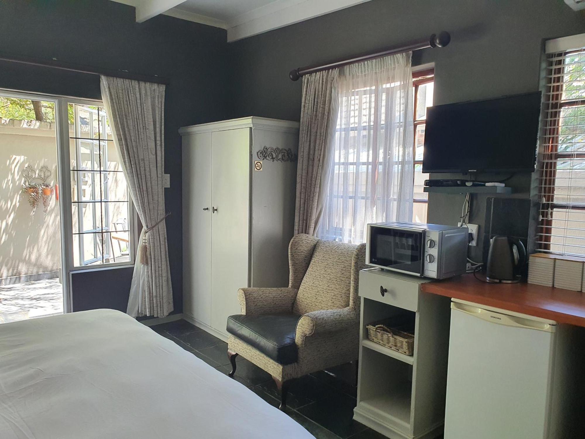 Waterhouse Guest Lodge In Muckleneuk Pretoria Quarto foto