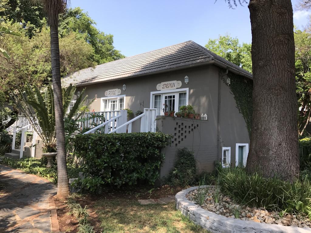 Waterhouse Guest Lodge In Muckleneuk Pretoria Exterior foto