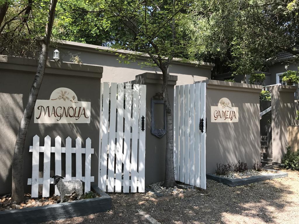 Waterhouse Guest Lodge In Muckleneuk Pretoria Exterior foto
