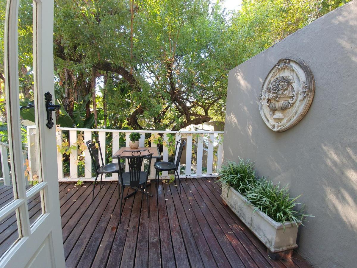 Waterhouse Guest Lodge In Muckleneuk Pretoria Exterior foto