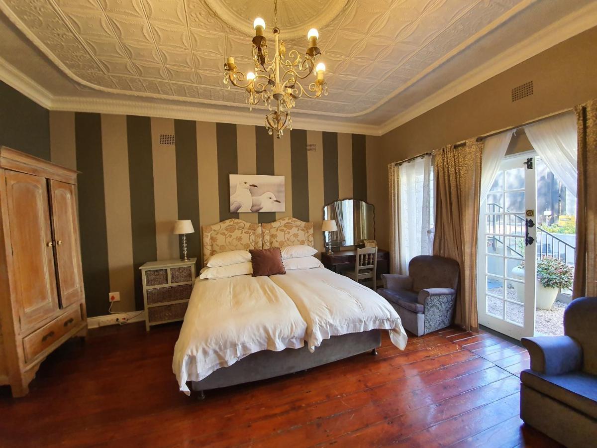 Waterhouse Guest Lodge In Muckleneuk Pretoria Exterior foto
